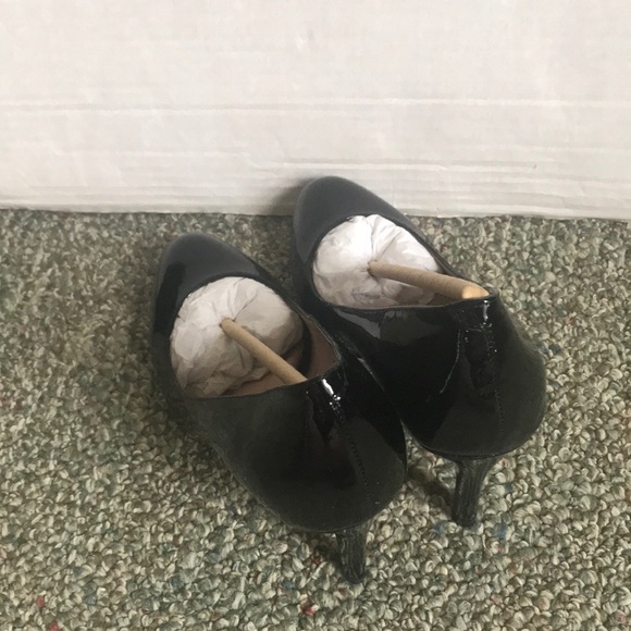 NWT Lands’ End Ashby black patent leather pumps - Picture 3 of 7